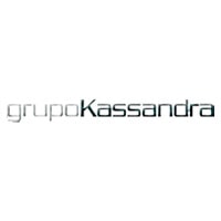 Logotipo de la marca Kassandra, mostrado en la web Cristalería JCD de Madrid